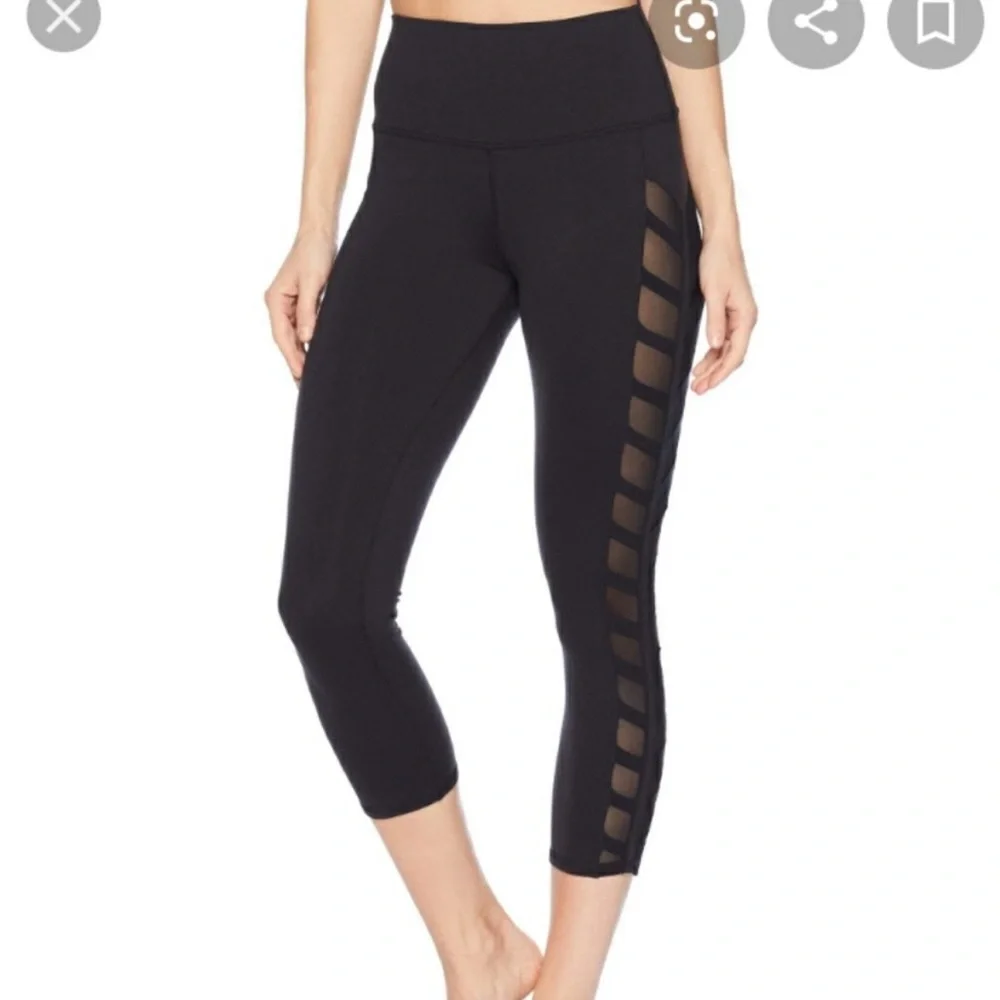 🆕 Alo Yoga Black Chevron Airbrushed High Waist Cropped Leggings Women’s Size XS